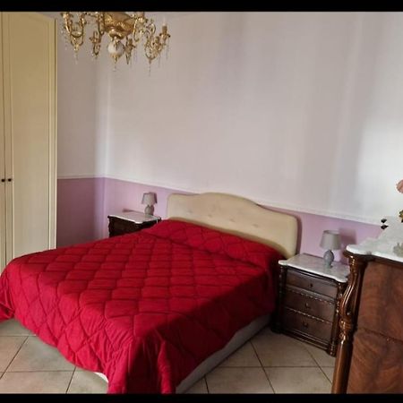 Апартаменты La Casa Di Mamma Неаполь Экстерьер фото