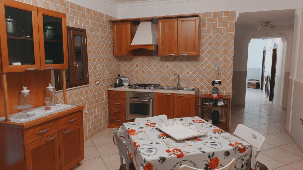 Апартаменты La Casa Di Mamma Неаполь Экстерьер фото